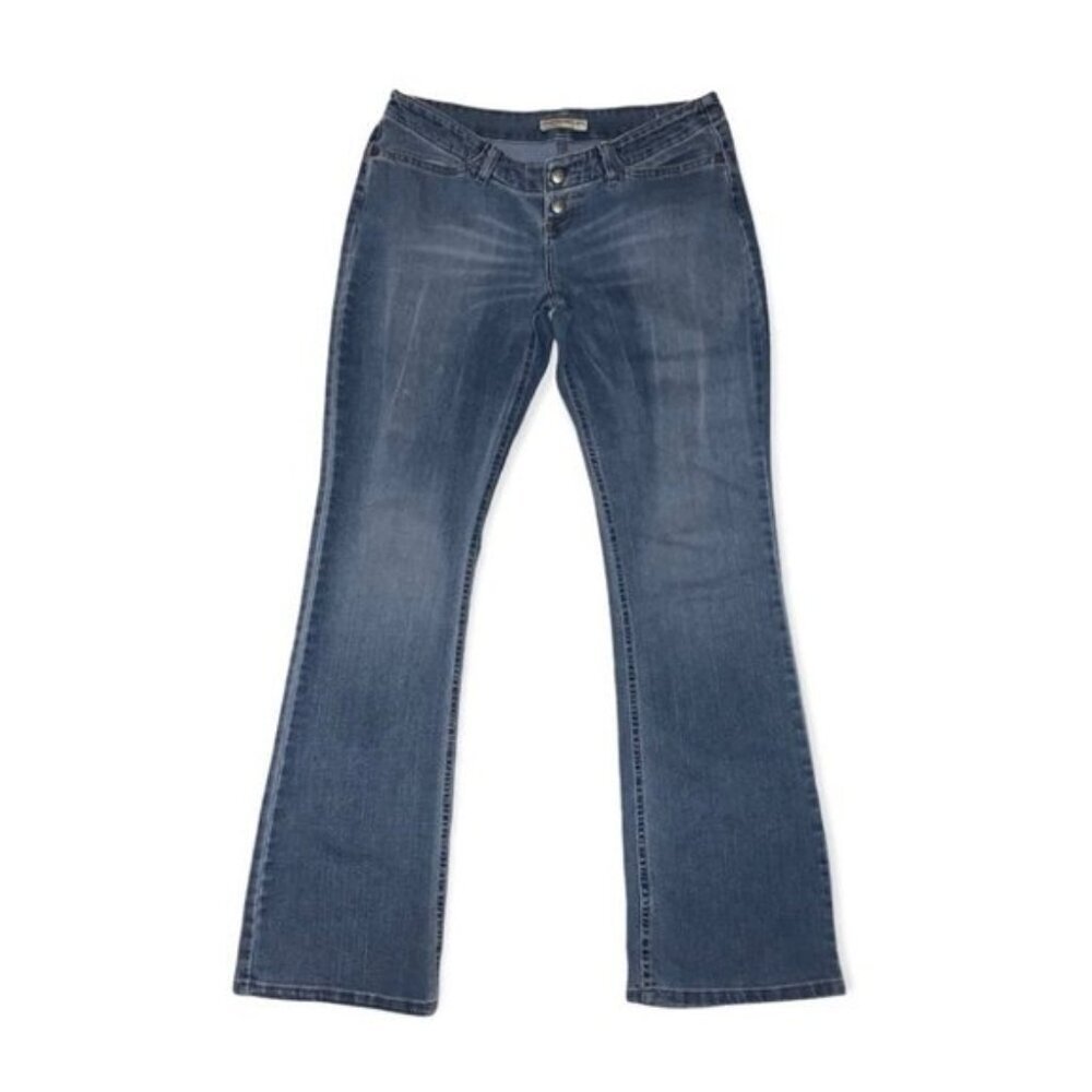 Levi’s Jeans Women's Size 30 Blue Denim Low-Rise Bootcut 32”‎ Inseam Y2K Vintage